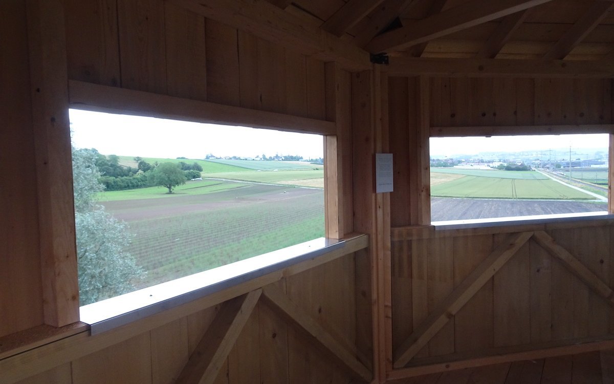 Im obersten Stock des Beobachtungsturms bietet sich eine eindrückliche Rundsicht. 