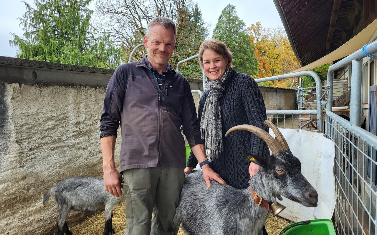 Walter Lüthi und Simone Barth sind stolz auf ihre hübschen Bergziegen.