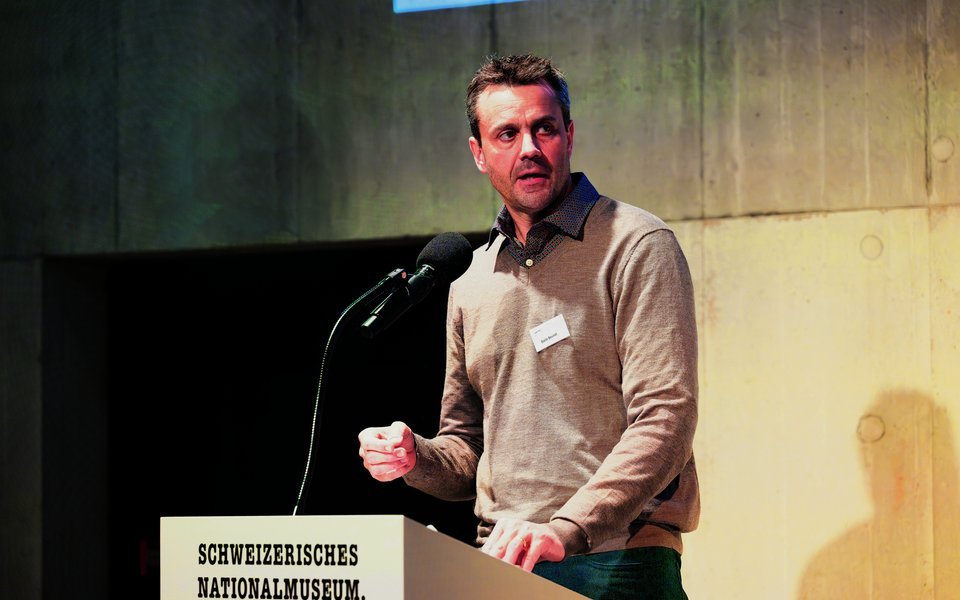 SMP-Präsident Boris Beuret sprach im Februar vor rund 200 Menschen über die schwierige Lage der Milchproduzentinnen und –produzenten.