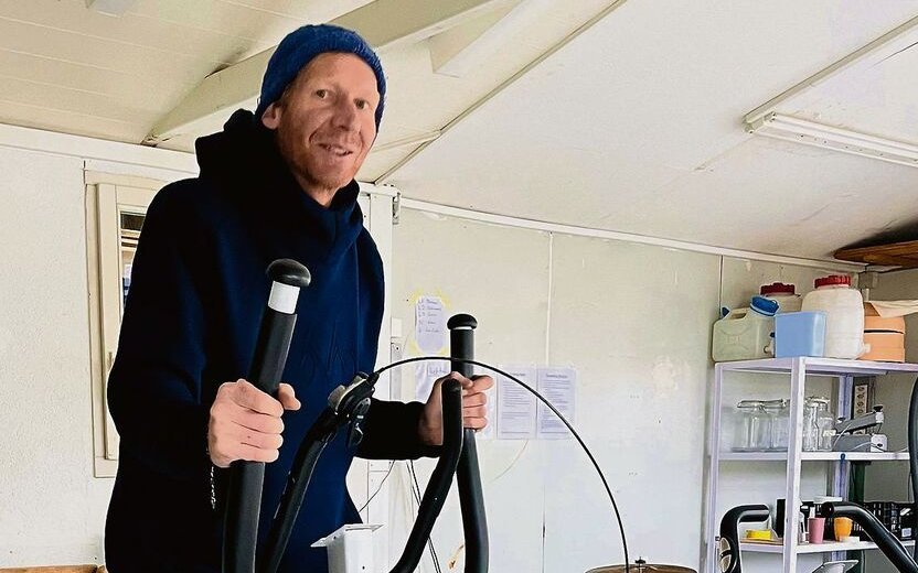 Zwei auf einen Streich: Der sportliche Effort ist gut für die Gesundheit und macht aus Rapssamen Öl.