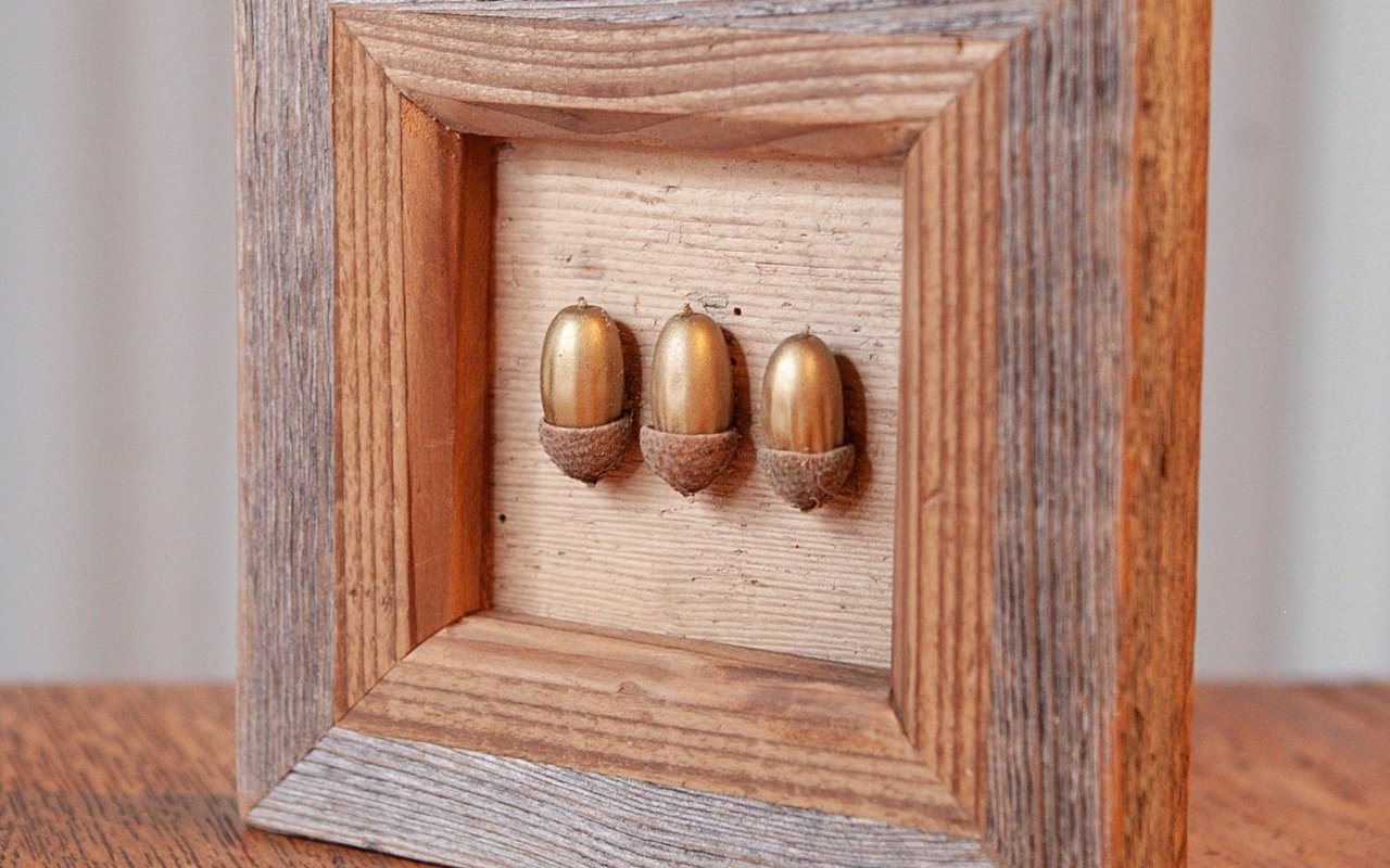 Drei Eicheln für Aschenbrödel? Eines der Werke des Altholzflüsterers.